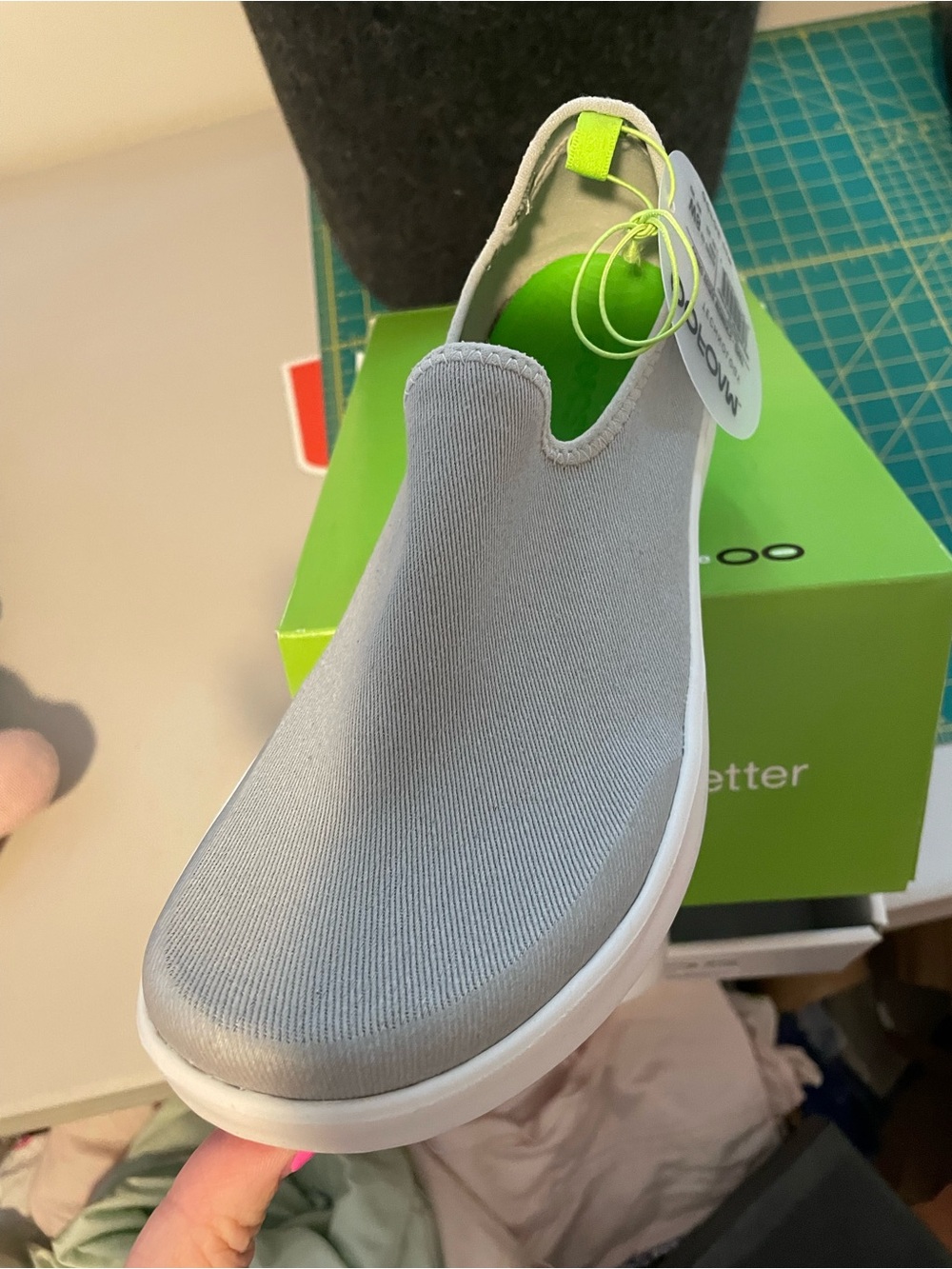 OOFOS Women's Slip-On Anti-Fatigue Sneakers 8W in Light Gray